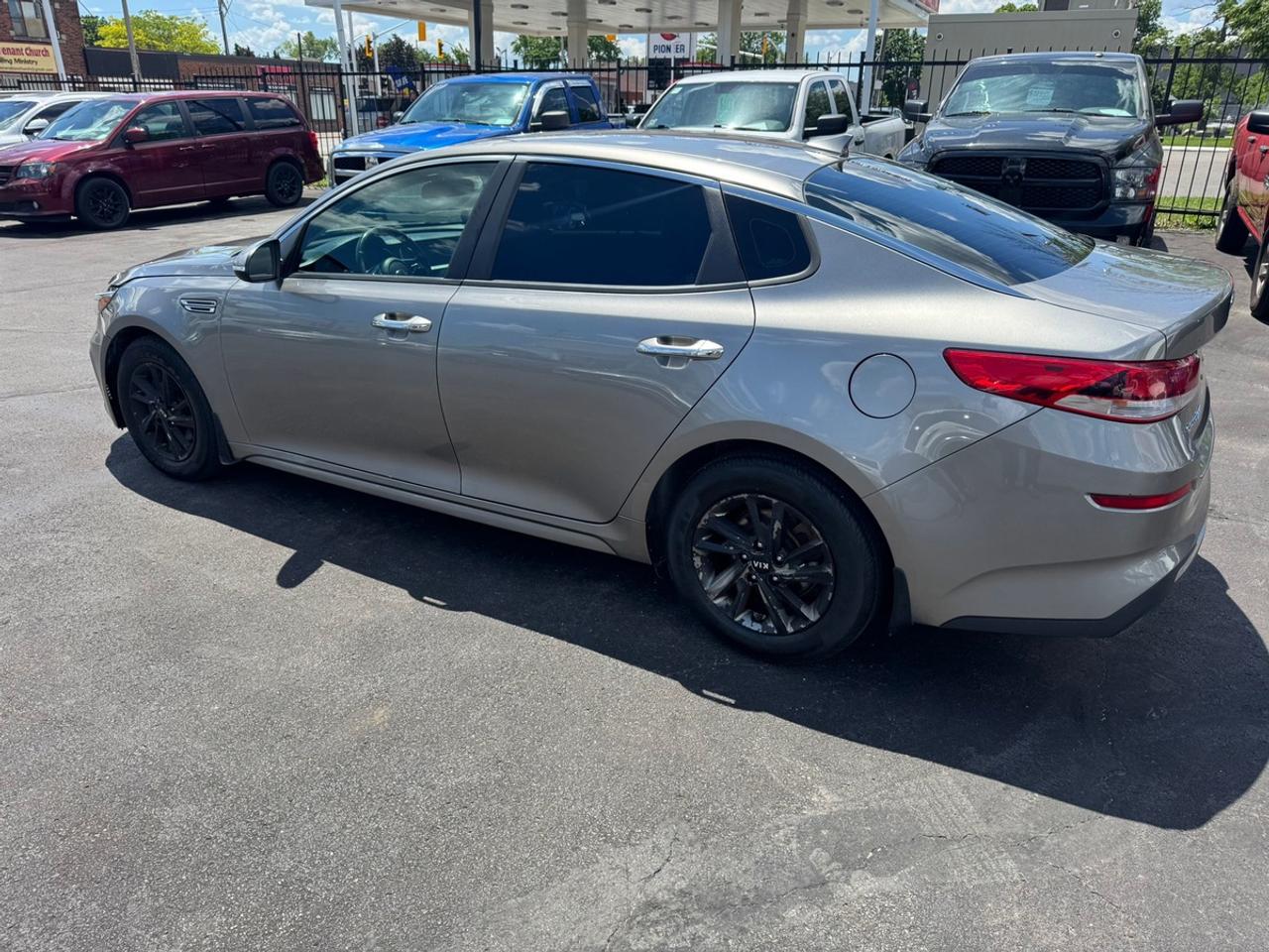 2019 Kia Optima LX Photo