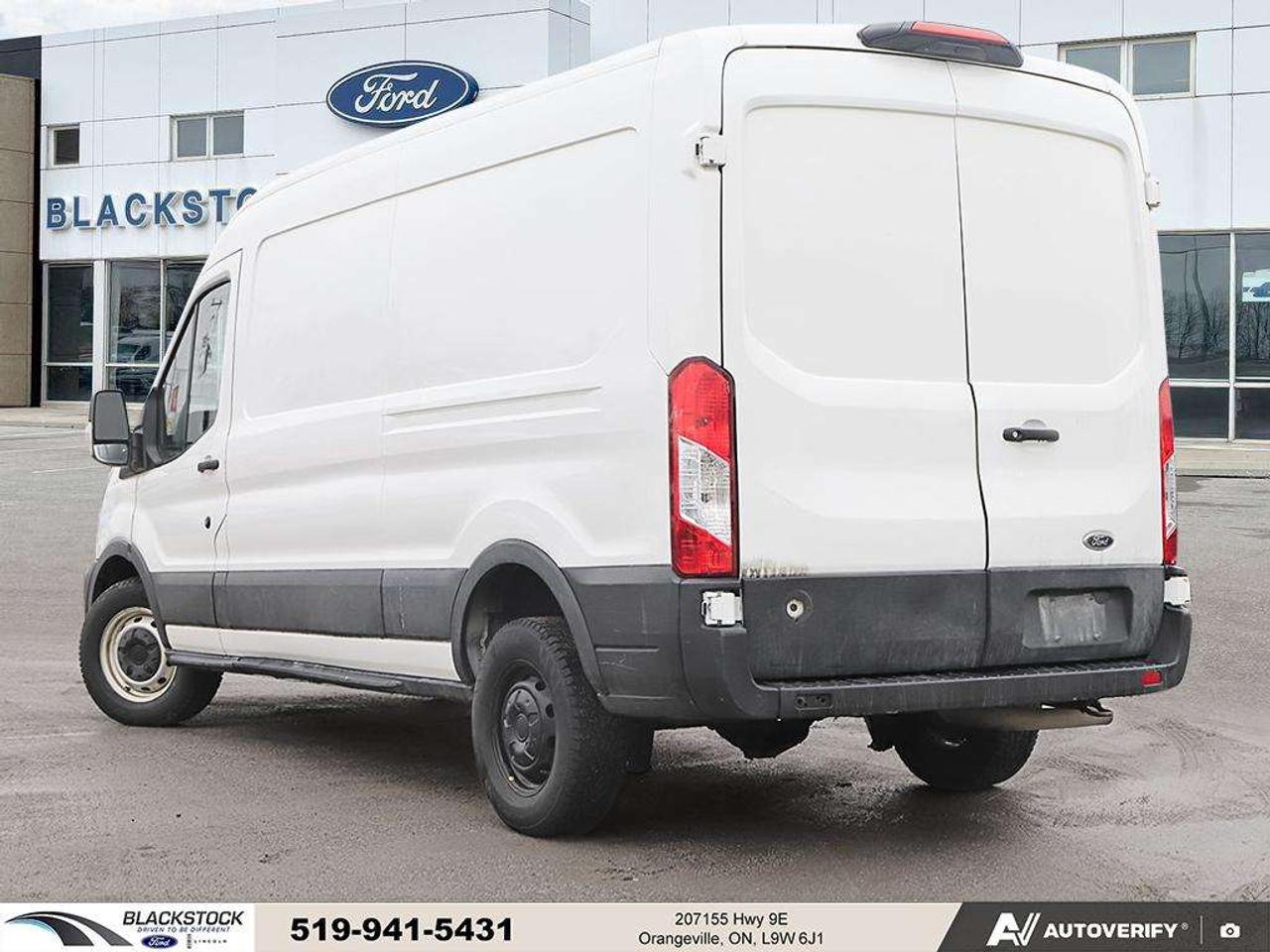 2023 Ford Transit Cargo Van T-250 130 Med Rf 9070 GVWR RWD Photo4