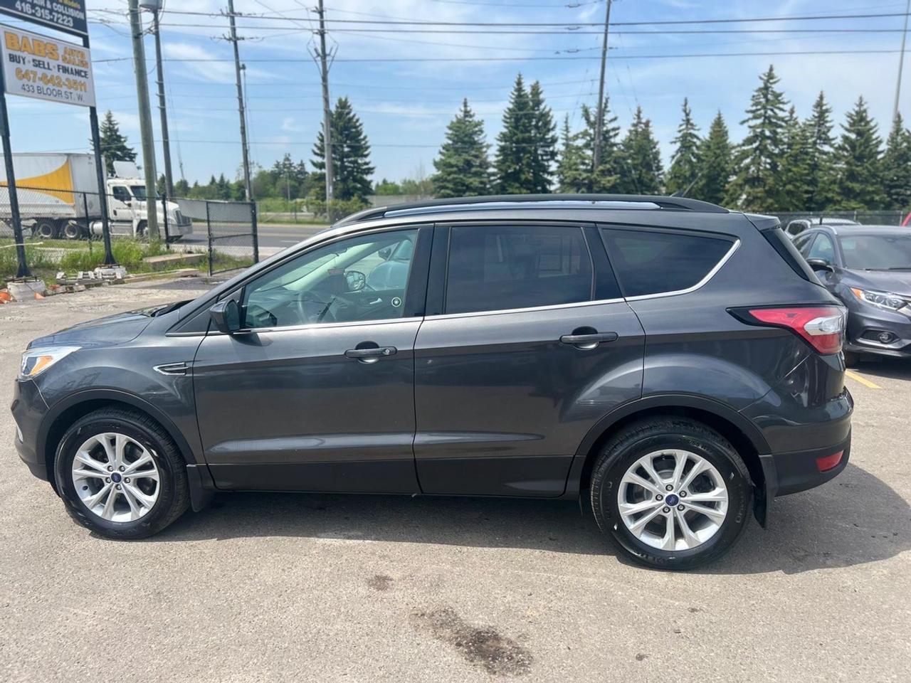 2018 Ford Escape SE Photo