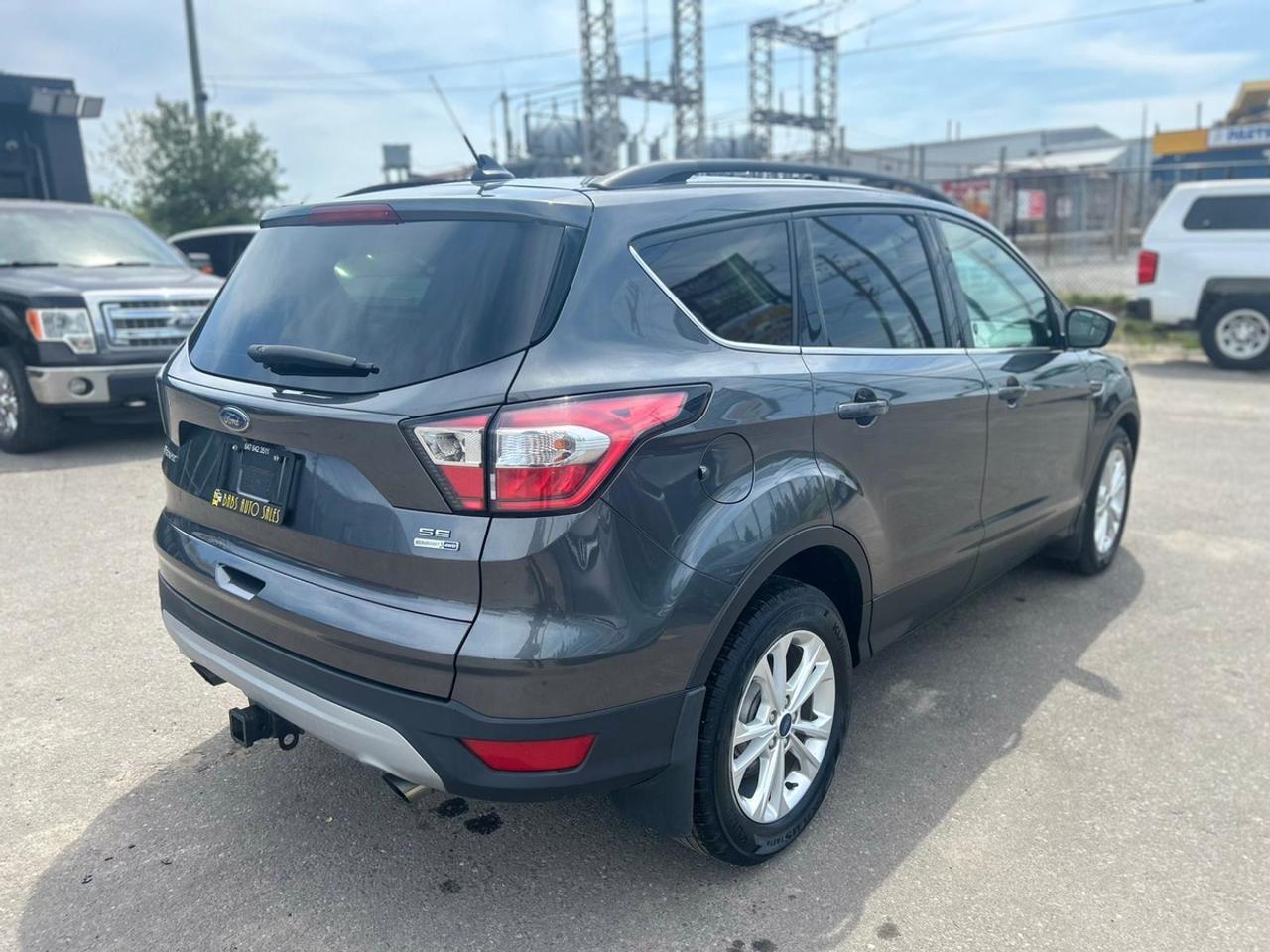 2018 Ford Escape SE Photo