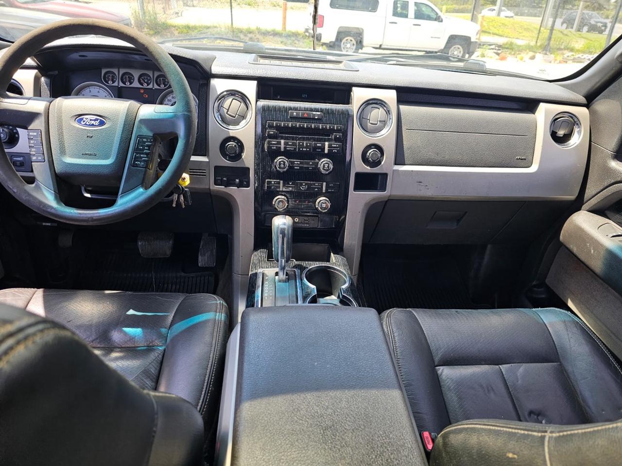 2010 Ford F-150 Lariat Photo