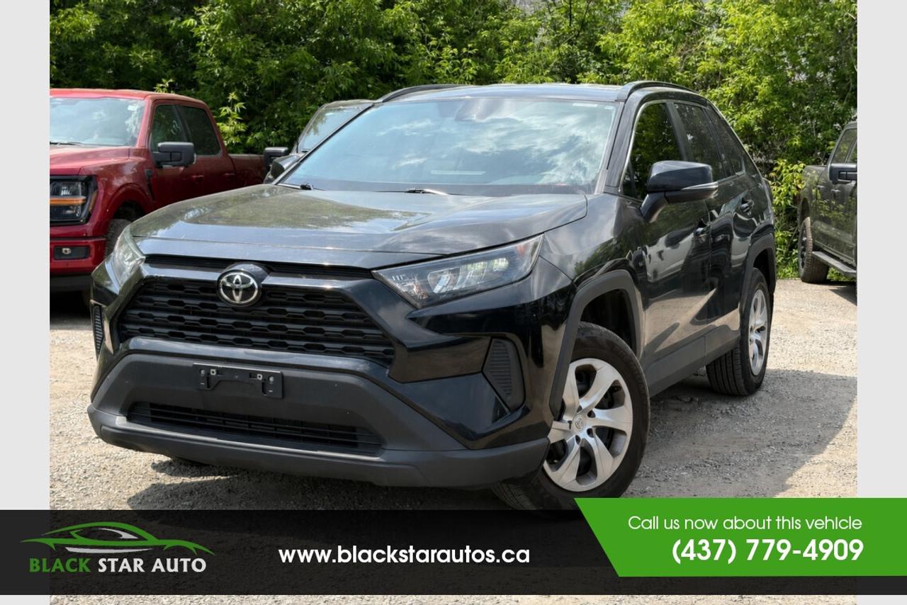 2021 Toyota RAV4 LE Photo