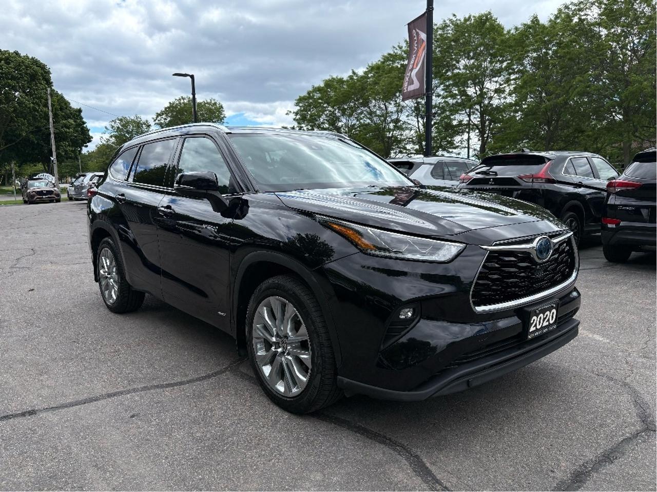 2020 Toyota Highlander Hybrid LIMITED Photo