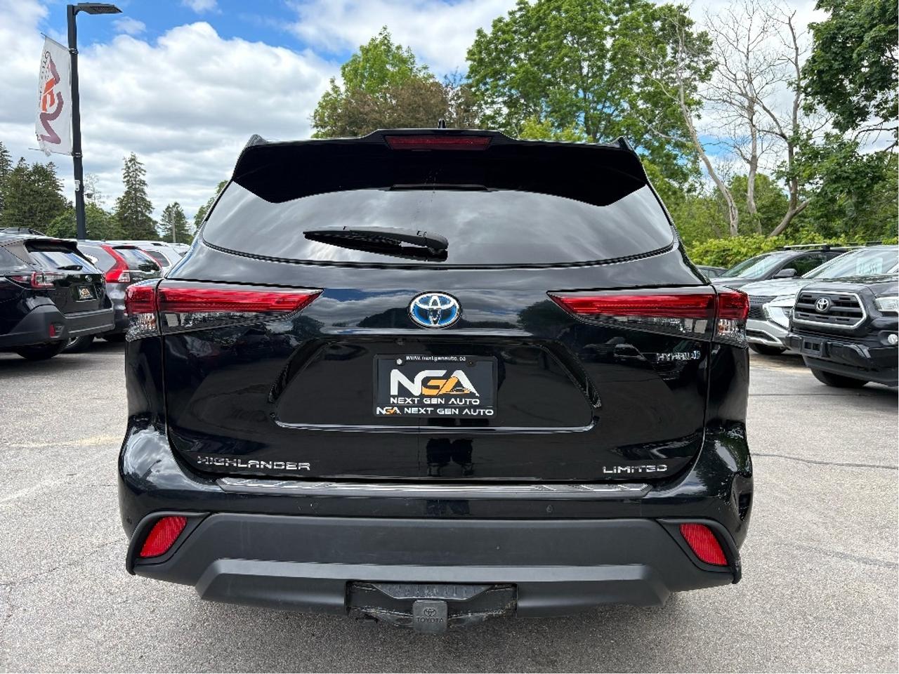 2020 Toyota Highlander Hybrid LIMITED Photo