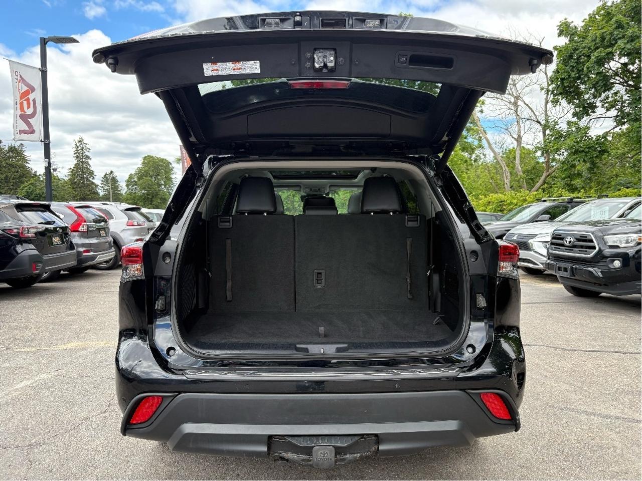 2020 Toyota Highlander Hybrid LIMITED Photo