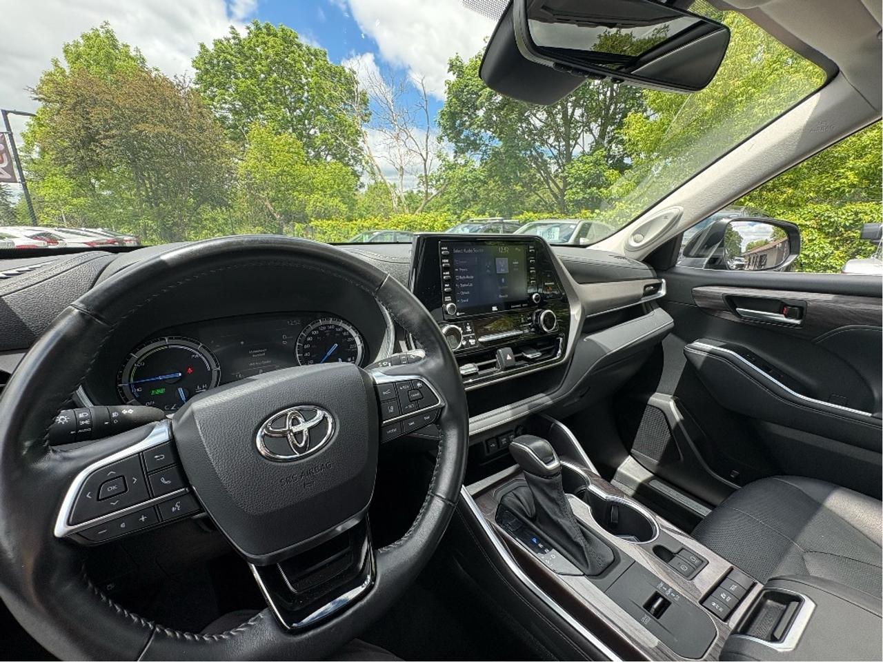 2020 Toyota Highlander Hybrid LIMITED Photo