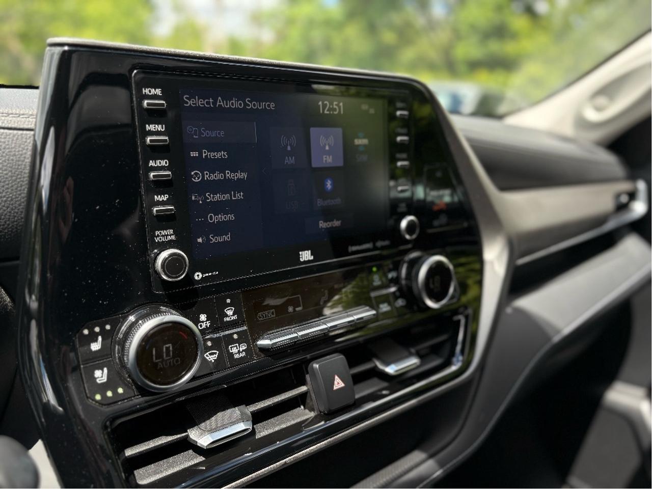 2020 Toyota Highlander Hybrid LIMITED Photo