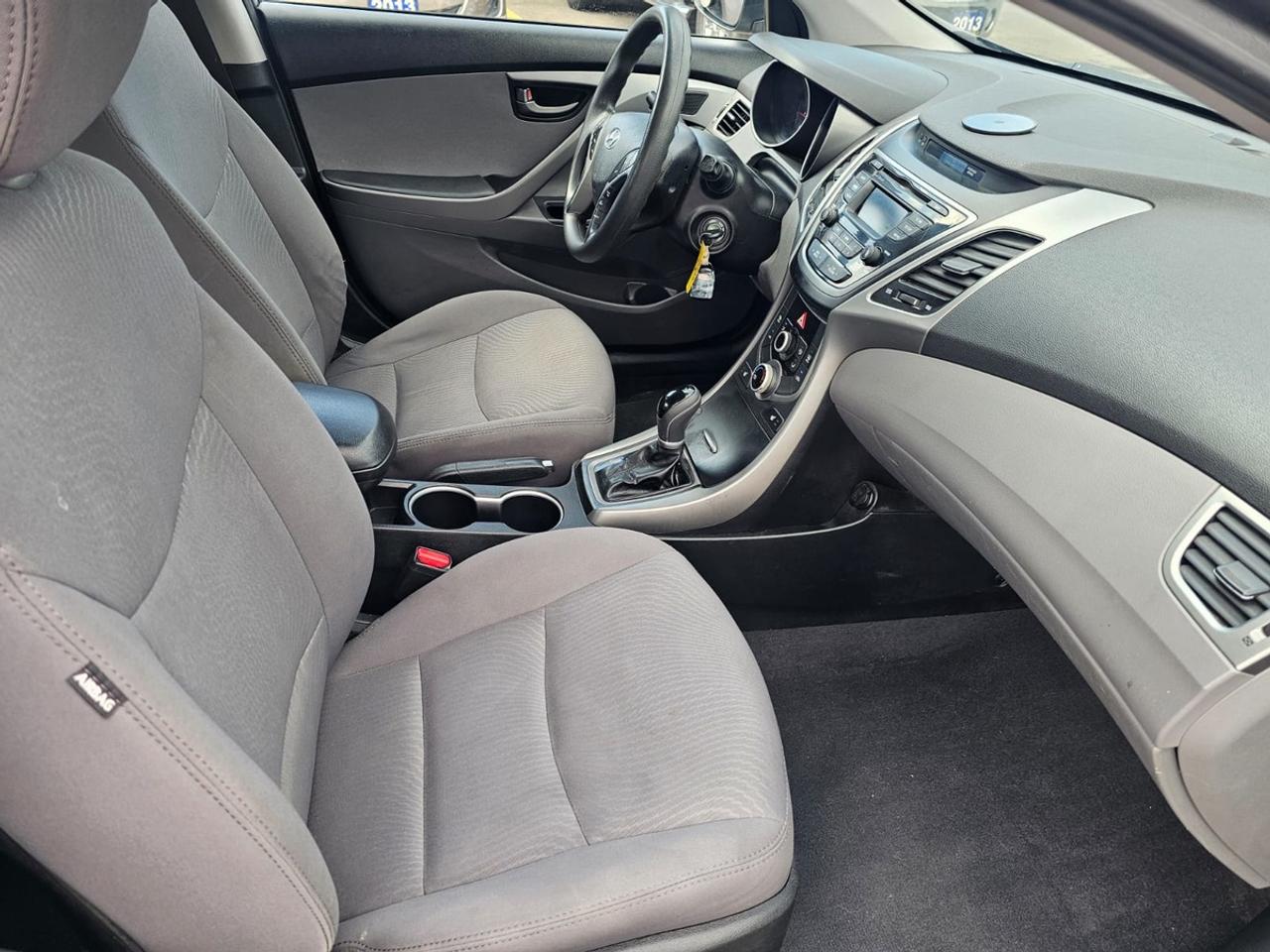 2014 Hyundai Elantra Limited Photo