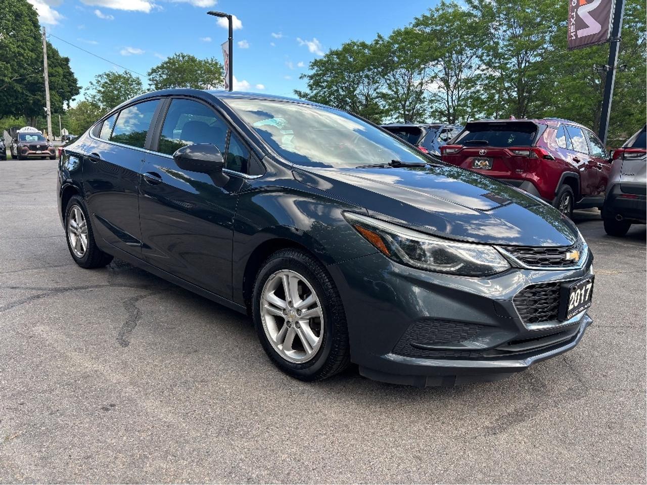 2017 Chevrolet Cruze LT Turbo Photo