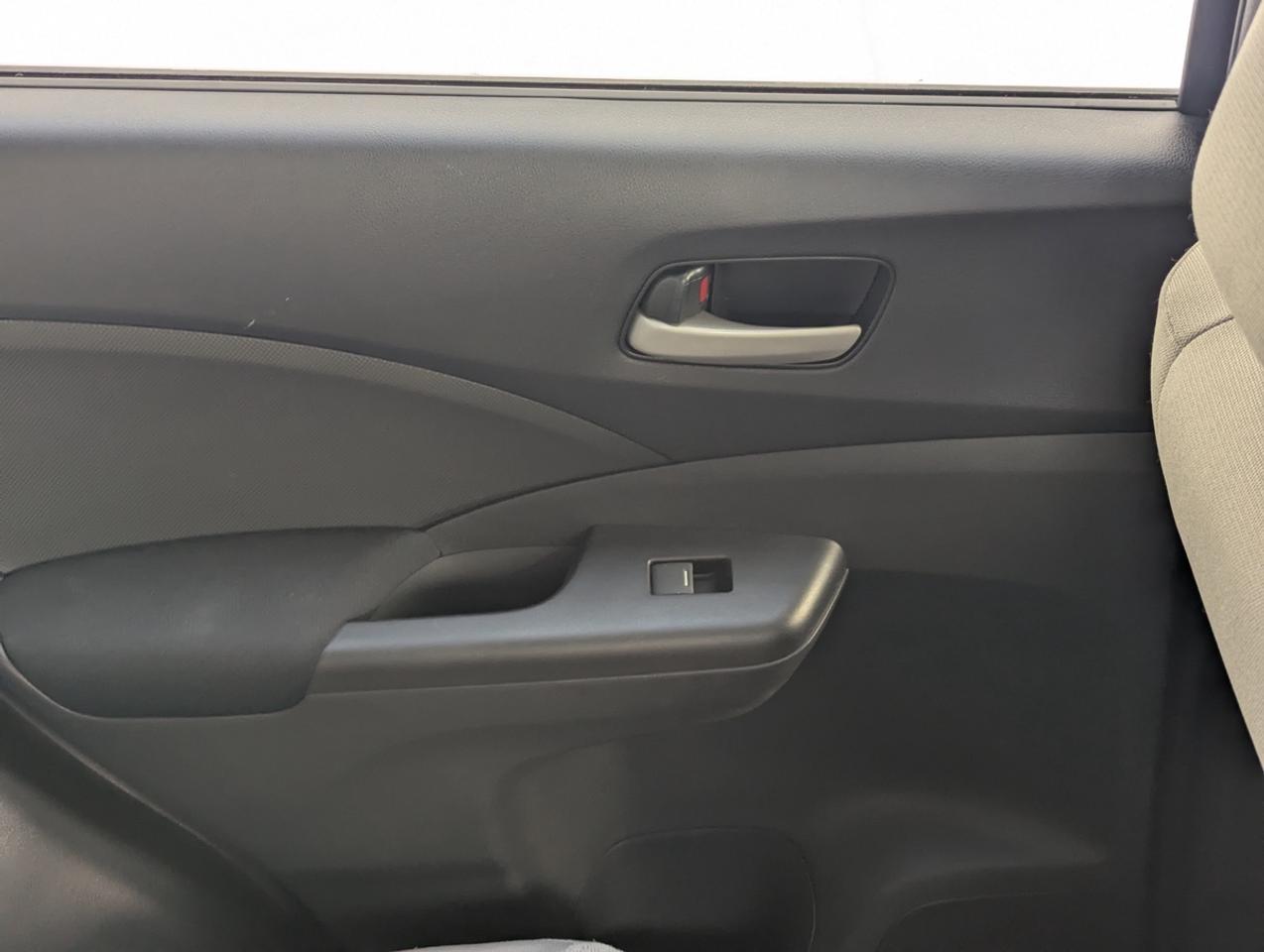 2016 Honda CR-V LX Photo