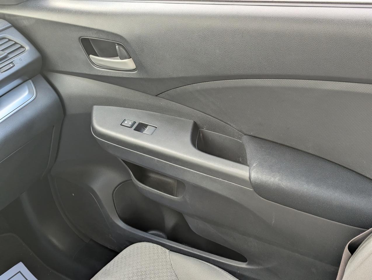 2016 Honda CR-V LX Photo