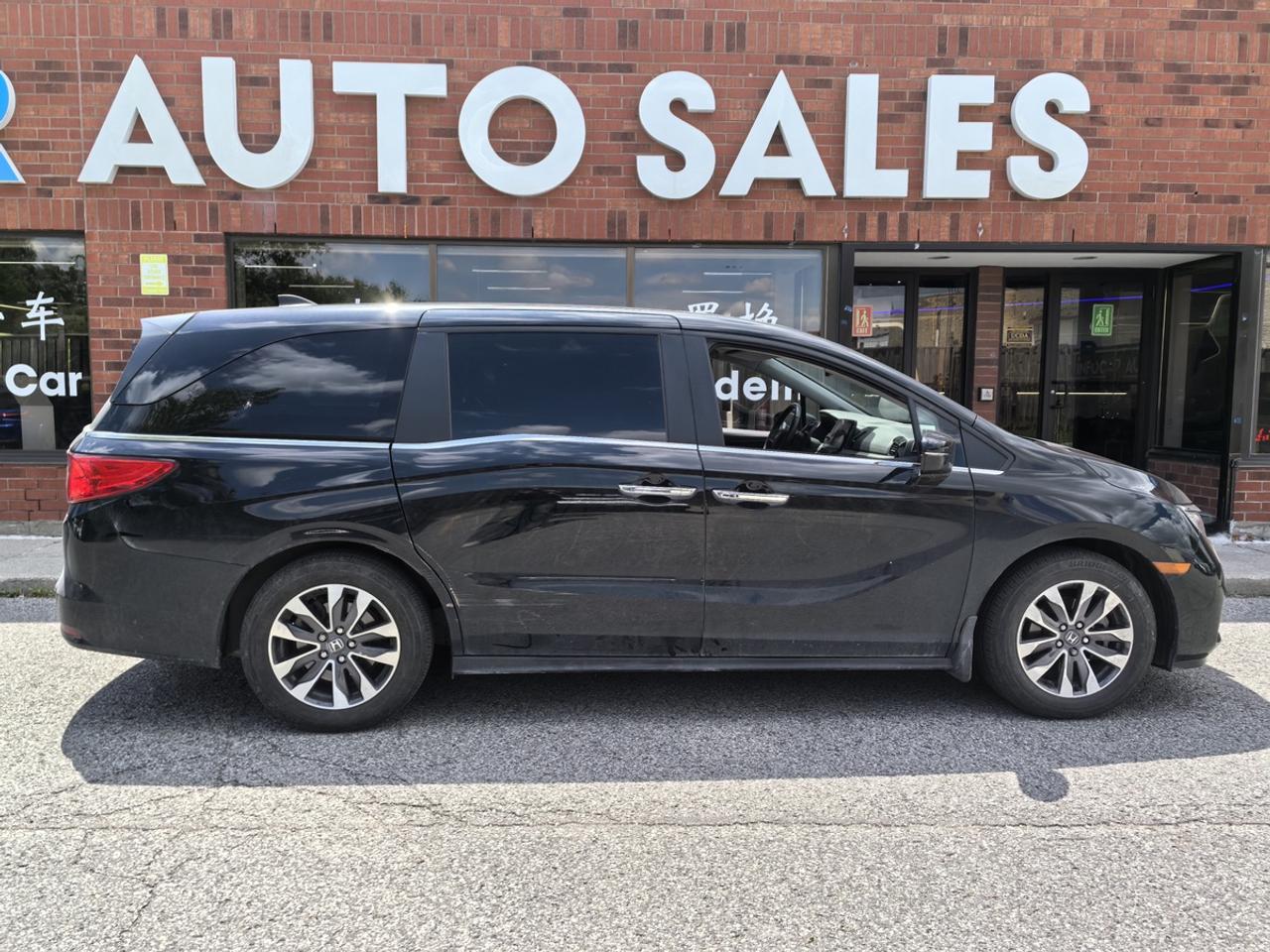 2023 Honda Odyssey EX L Photo2