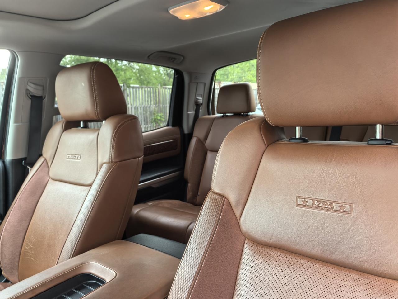 2015 Toyota Tundra Platinum Photo