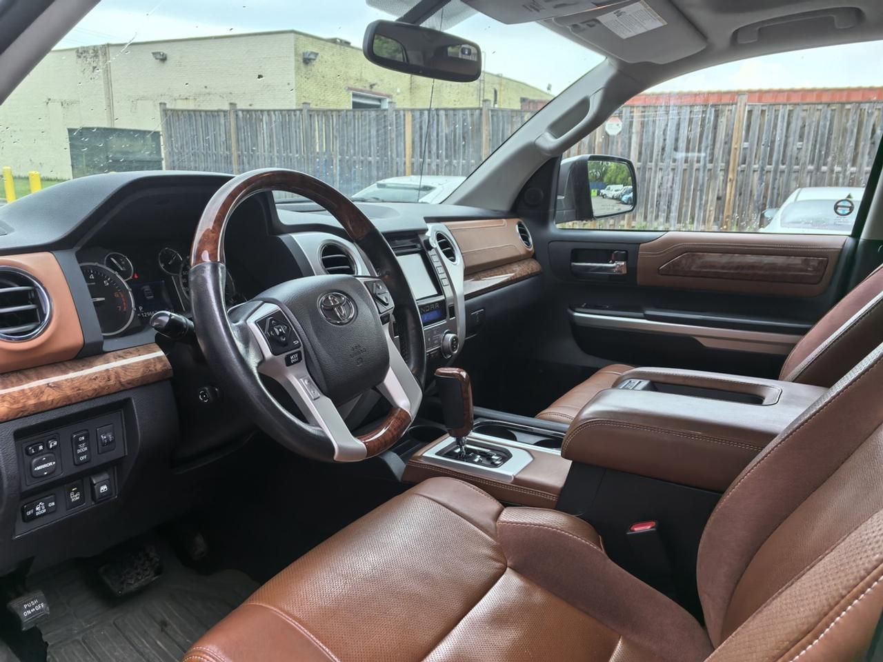 2015 Toyota Tundra Platinum Photo