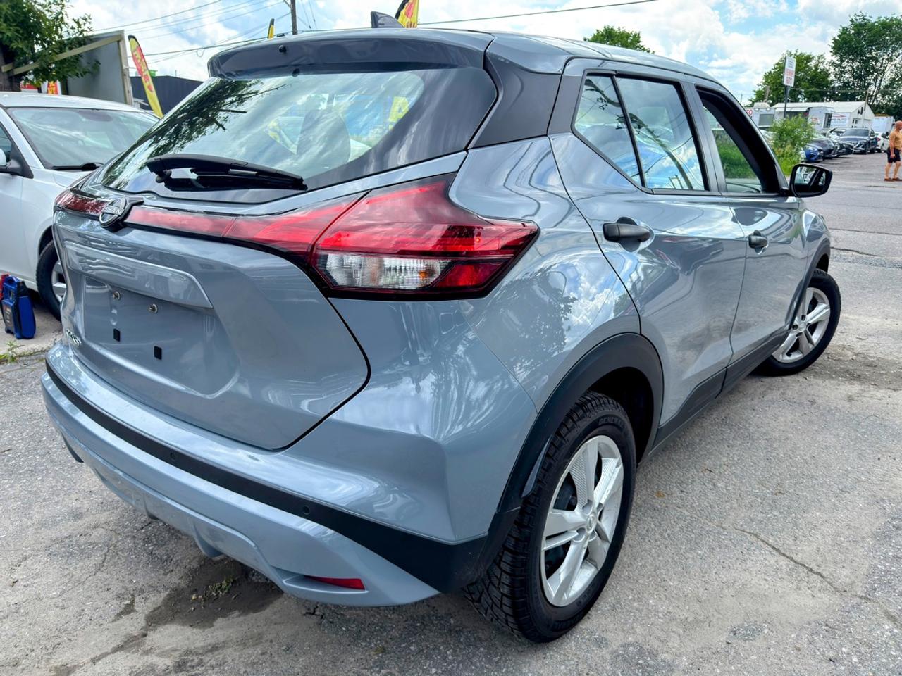 2024 Nissan Kicks S Photo3