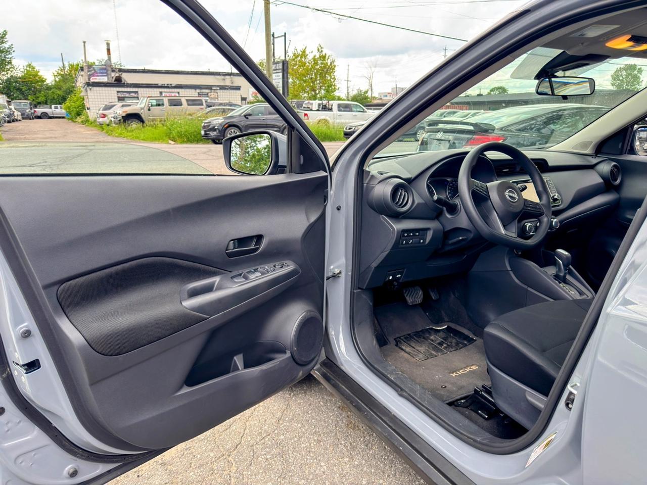 2024 Nissan Kicks S Photo