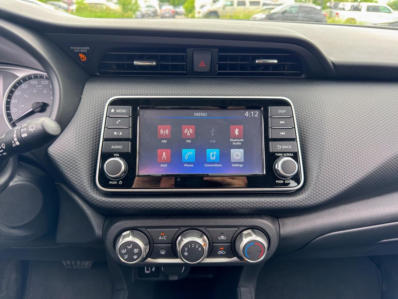2024 Nissan Kicks S Photo