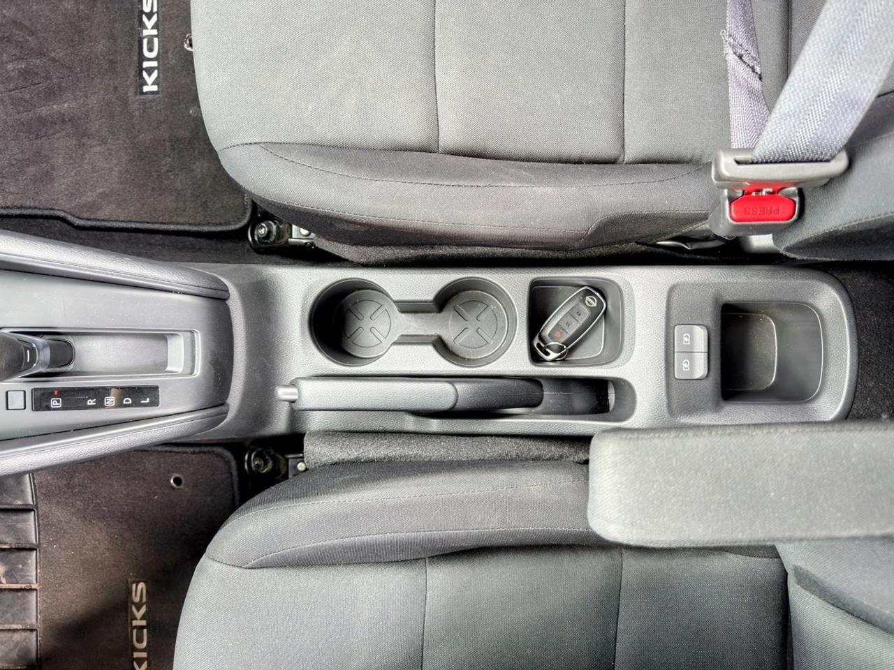 2024 Nissan Kicks S Photo