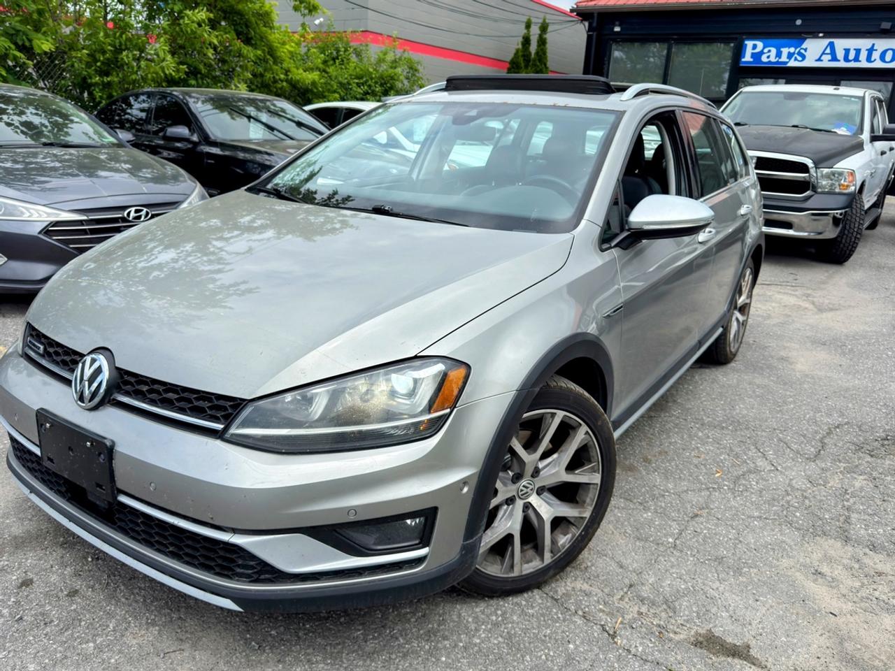 2017 Volkswagen Golf Alltrack S Photo