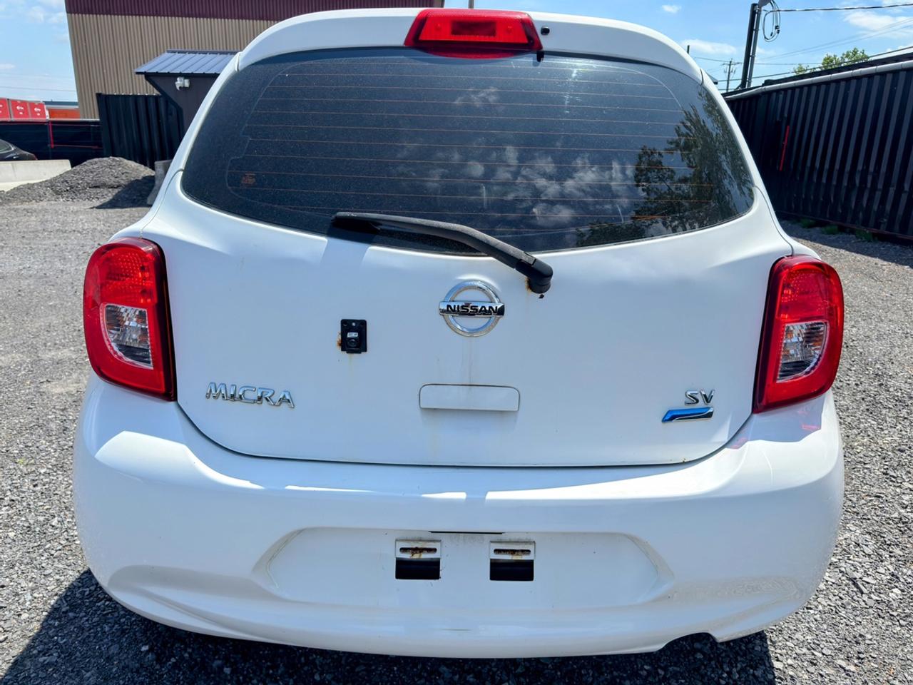 2015 Nissan Micra Base Photo