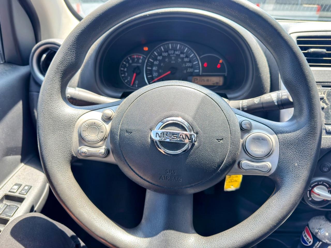 2015 Nissan Micra Base Photo