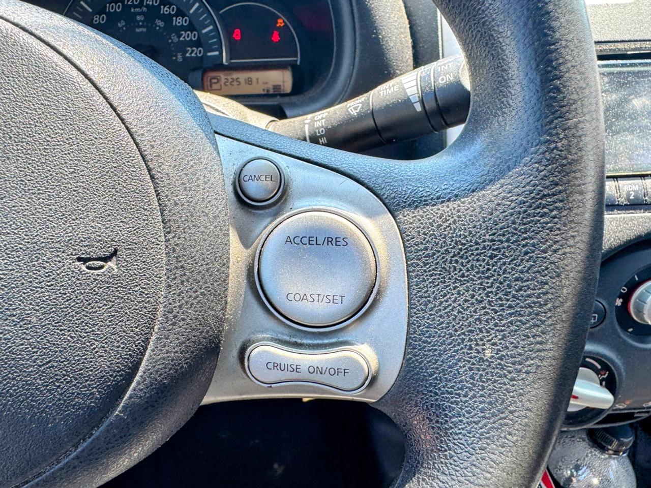 2015 Nissan Micra Base Photo