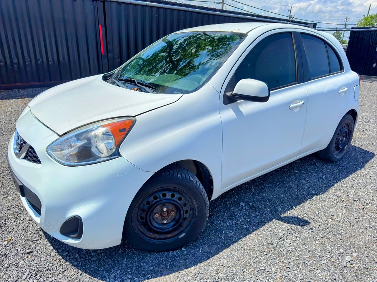 2015 Nissan Micra Base Photo