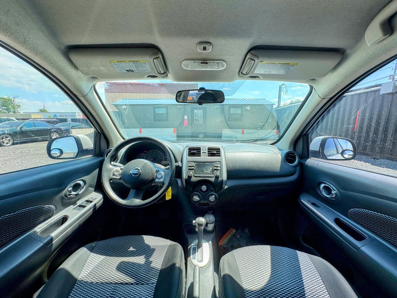 2015 Nissan Micra Base Photo