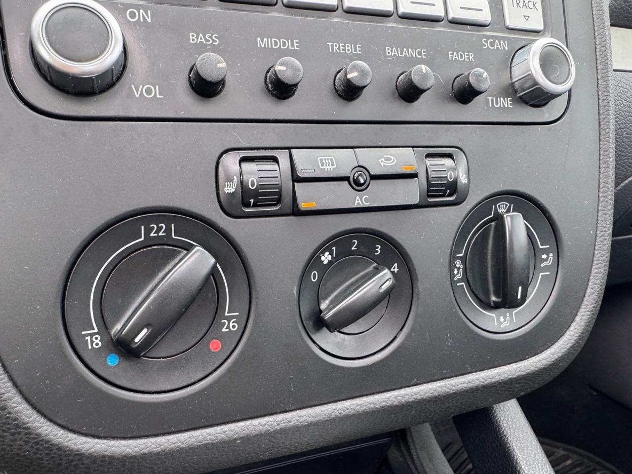 2009 Volkswagen Rabbit Comfortline Photo