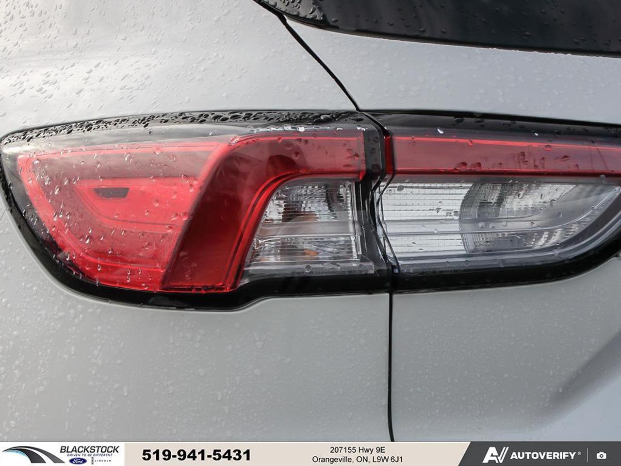2022 Ford Escape Titanium Hybrid   ONE OWNER   NO ACCIDENTS Photo