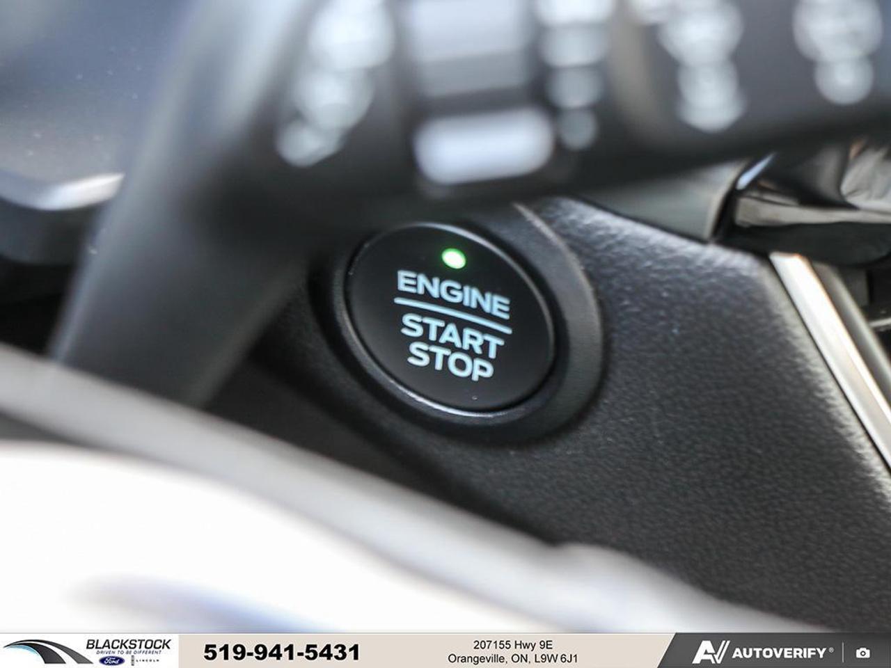 2022 Ford Escape Titanium Hybrid   ONE OWNER   NO ACCIDENTS Photo