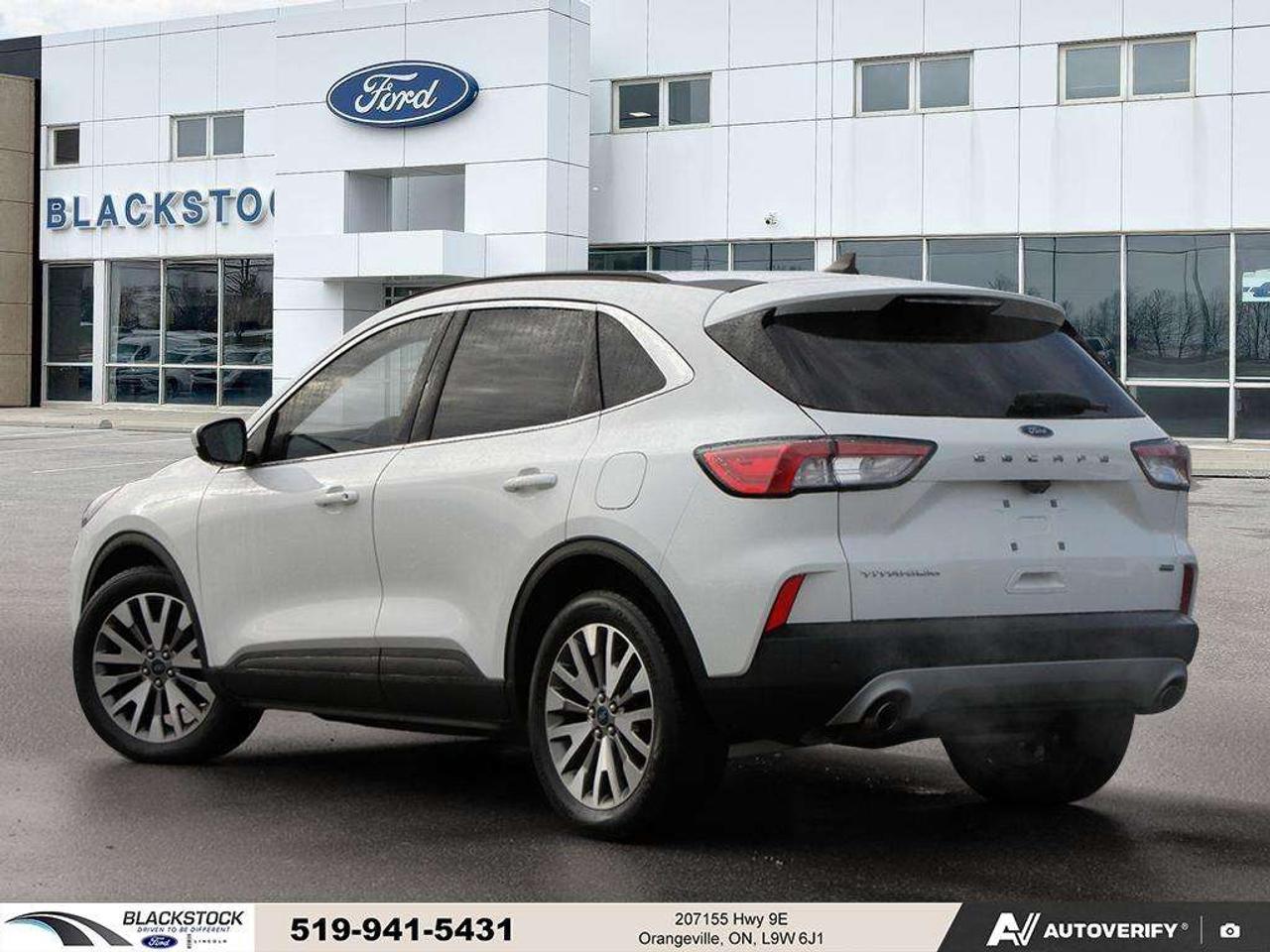 2022 Ford Escape Titanium Hybrid   ONE OWNER   NO ACCIDENTS Photo