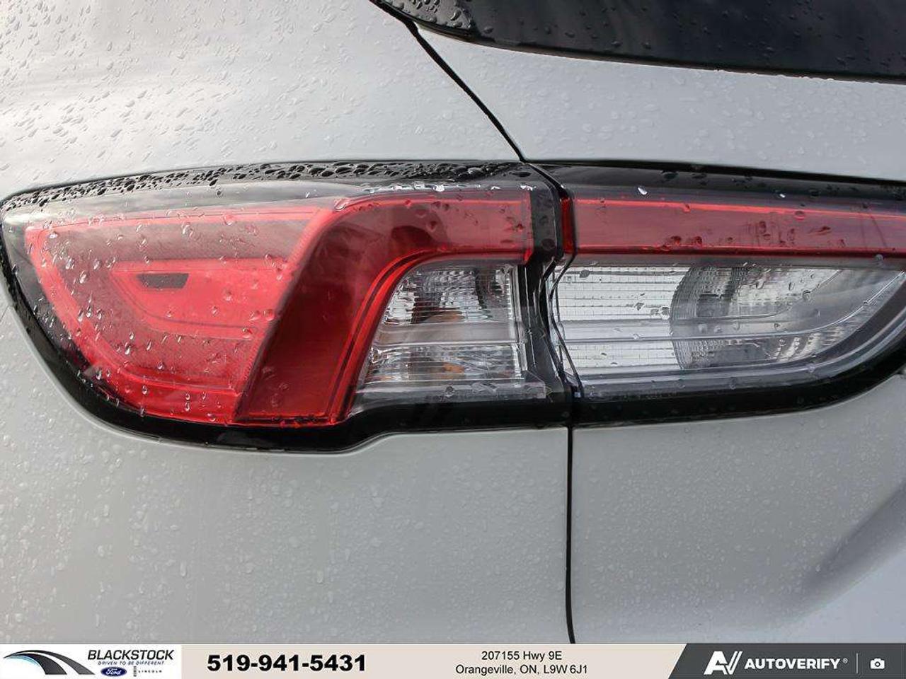 2022 Ford Escape Titanium Hybrid   ONE OWNER   NO ACCIDENTS Photo