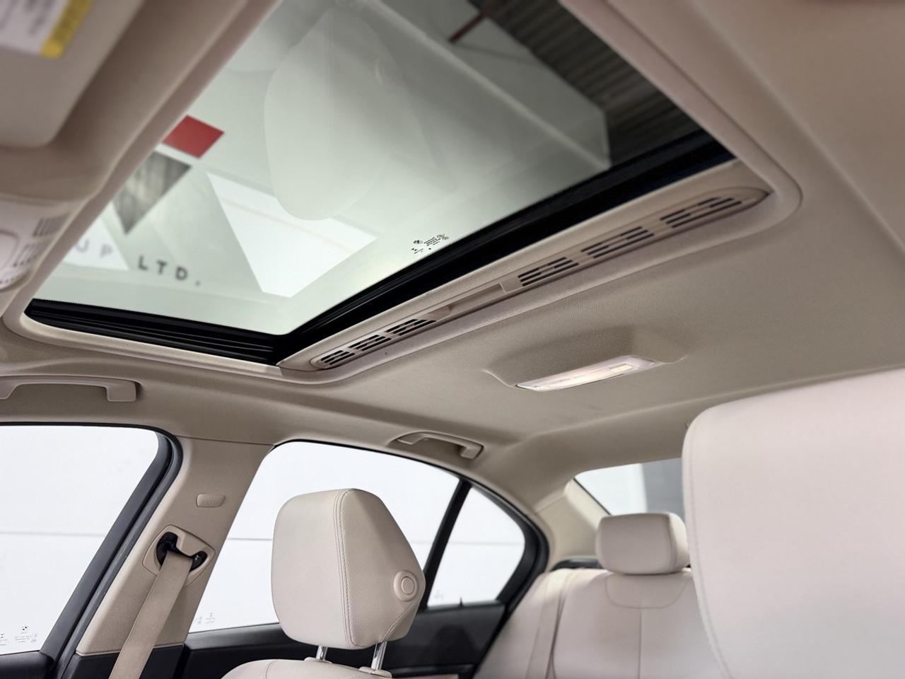 2014 BMW 3-Series 328i xDrive Photo