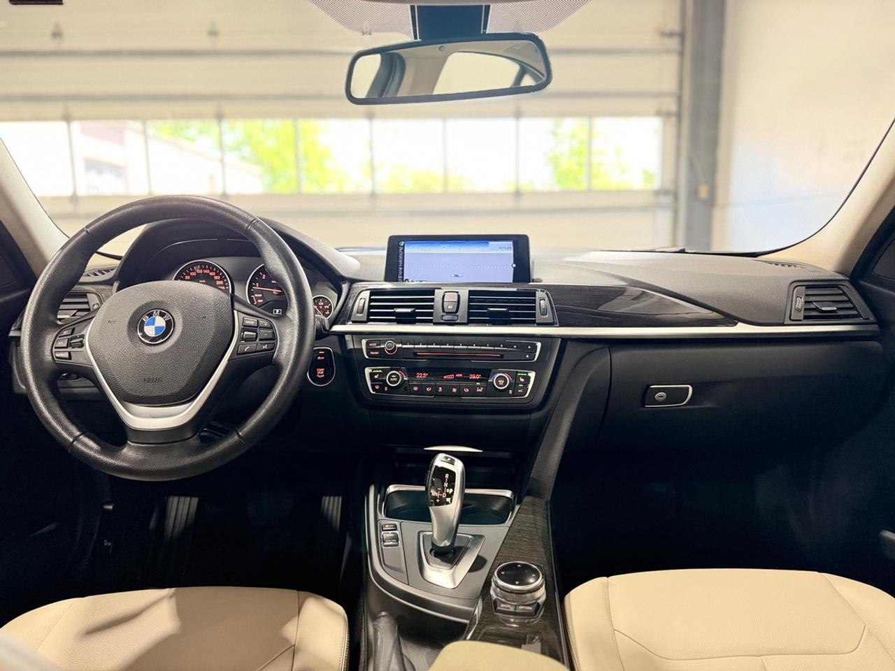 2014 BMW 3-Series 328i xDrive Photo