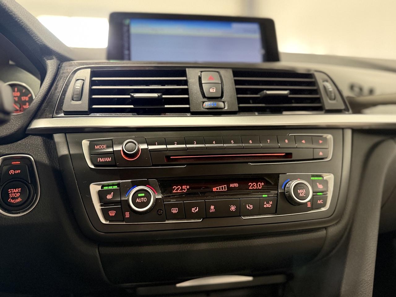2014 BMW 3-Series 328i xDrive Photo