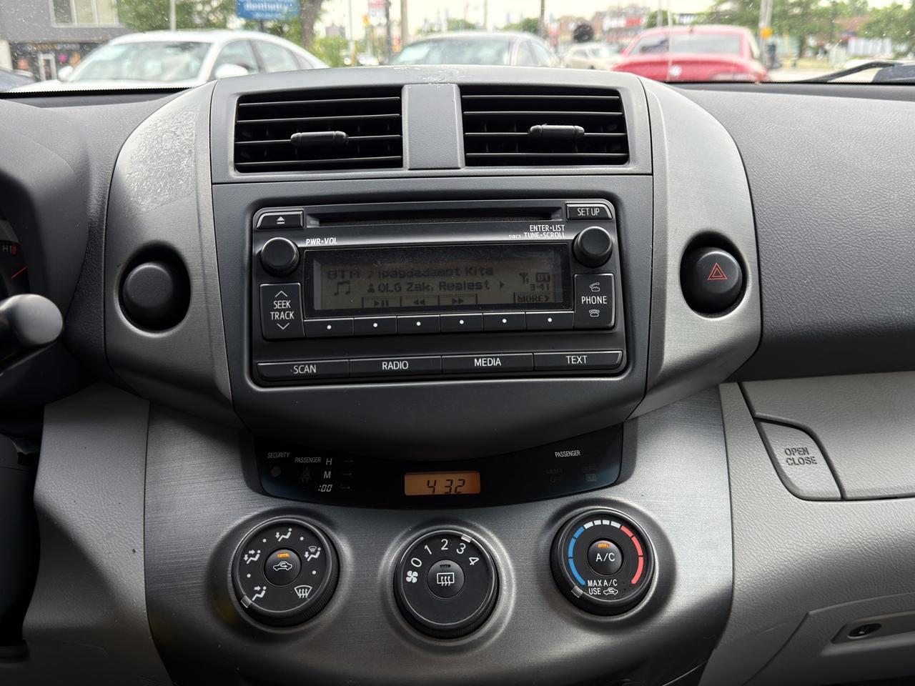 2012 Toyota RAV4 LE   Bluetooth    Power Windows   Remote Entry Photo