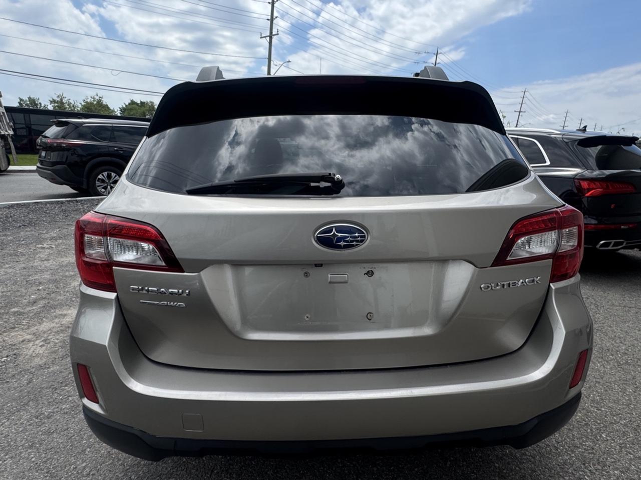 2016 Subaru Outback Premium Photo
