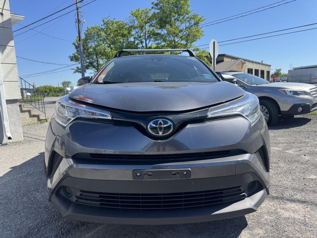 2019 Toyota C-HR XLE Photo