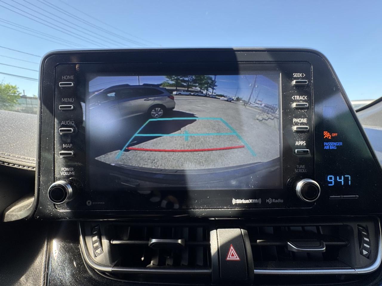 2019 Toyota C-HR XLE Photo