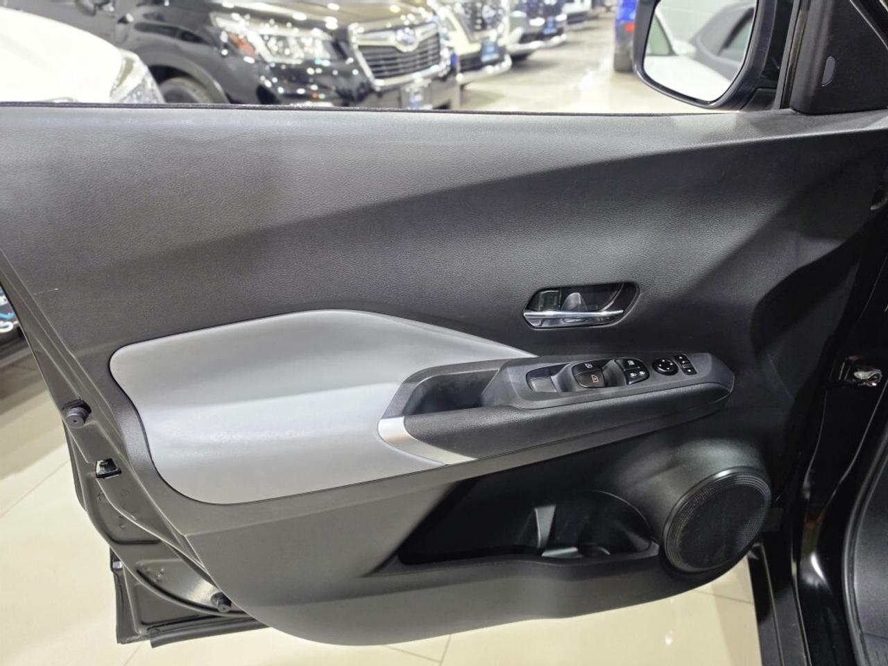 2024 Nissan Kicks SR PKG NO ACCIDENT ONE OWNER APPLE CARPLAY BLINDSP Photo