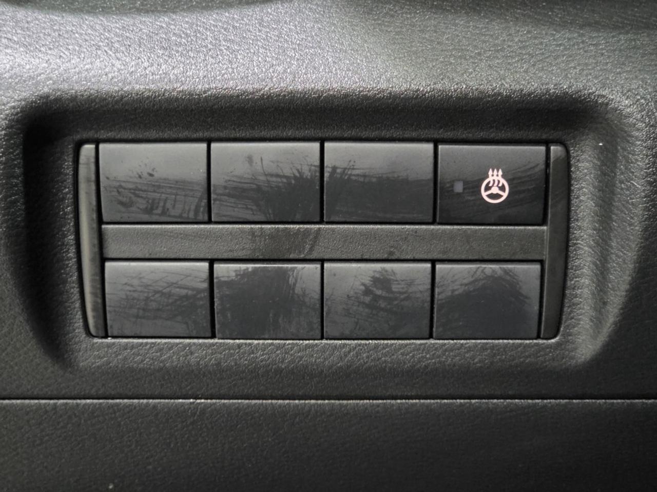 2024 Nissan Kicks SR PKG NO ACCIDENT ONE OWNER APPLE CARPLAY BLINDSP Photo