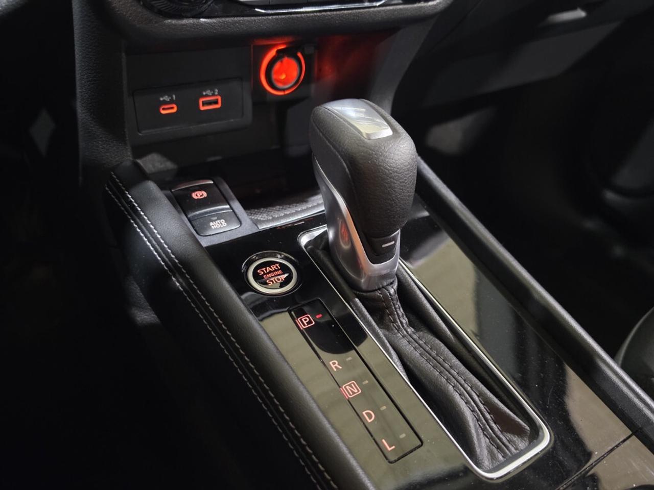 2024 Nissan Kicks SR PKG NO ACCIDENT ONE OWNER APPLE CARPLAY BLINDSP Photo