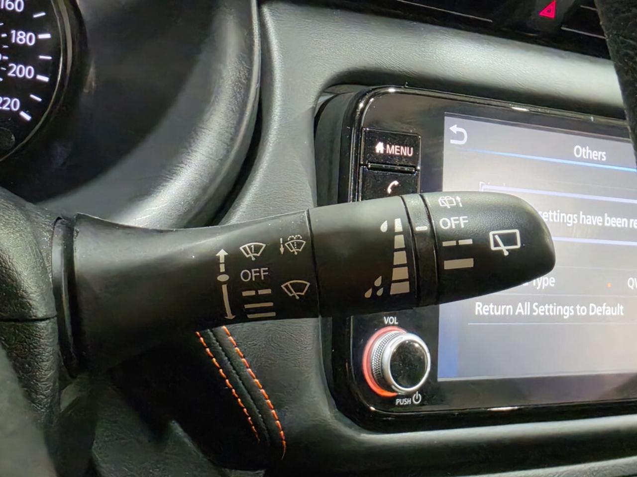 2024 Nissan Kicks SR PKG NO ACCIDENT ONE OWNER APPLE CARPLAY BLINDSP Photo