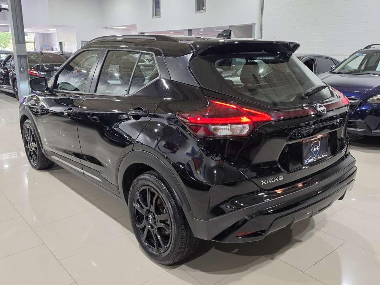 2024 Nissan Kicks SR PKG NO ACCIDENT ONE OWNER APPLE CARPLAY BLINDSPOT LANE DEPARTURE Photo