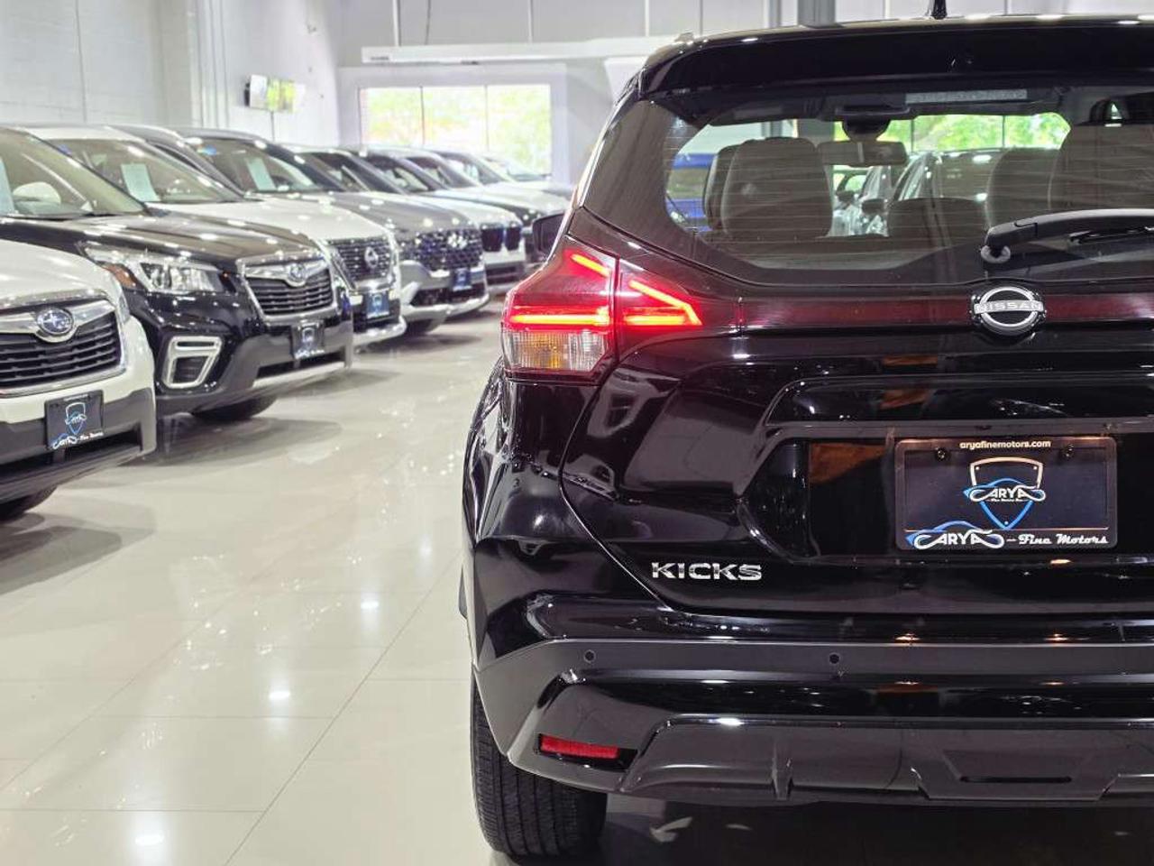 2024 Nissan Kicks SR PKG NO ACCIDENT ONE OWNER APPLE CARPLAY BLINDSPOT LANE DEPARTURE Photo