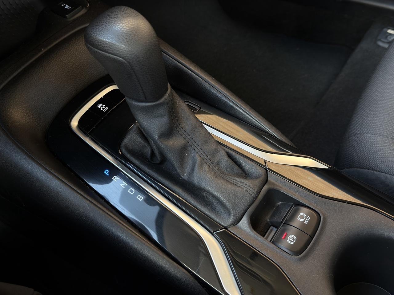 2021 Toyota Corolla LE   Lane Dep   Heated Seats   Blind Spot Photo