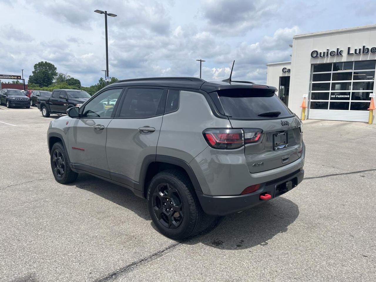2024 Jeep Compass Trailhawk Elite 4x4 Photo3