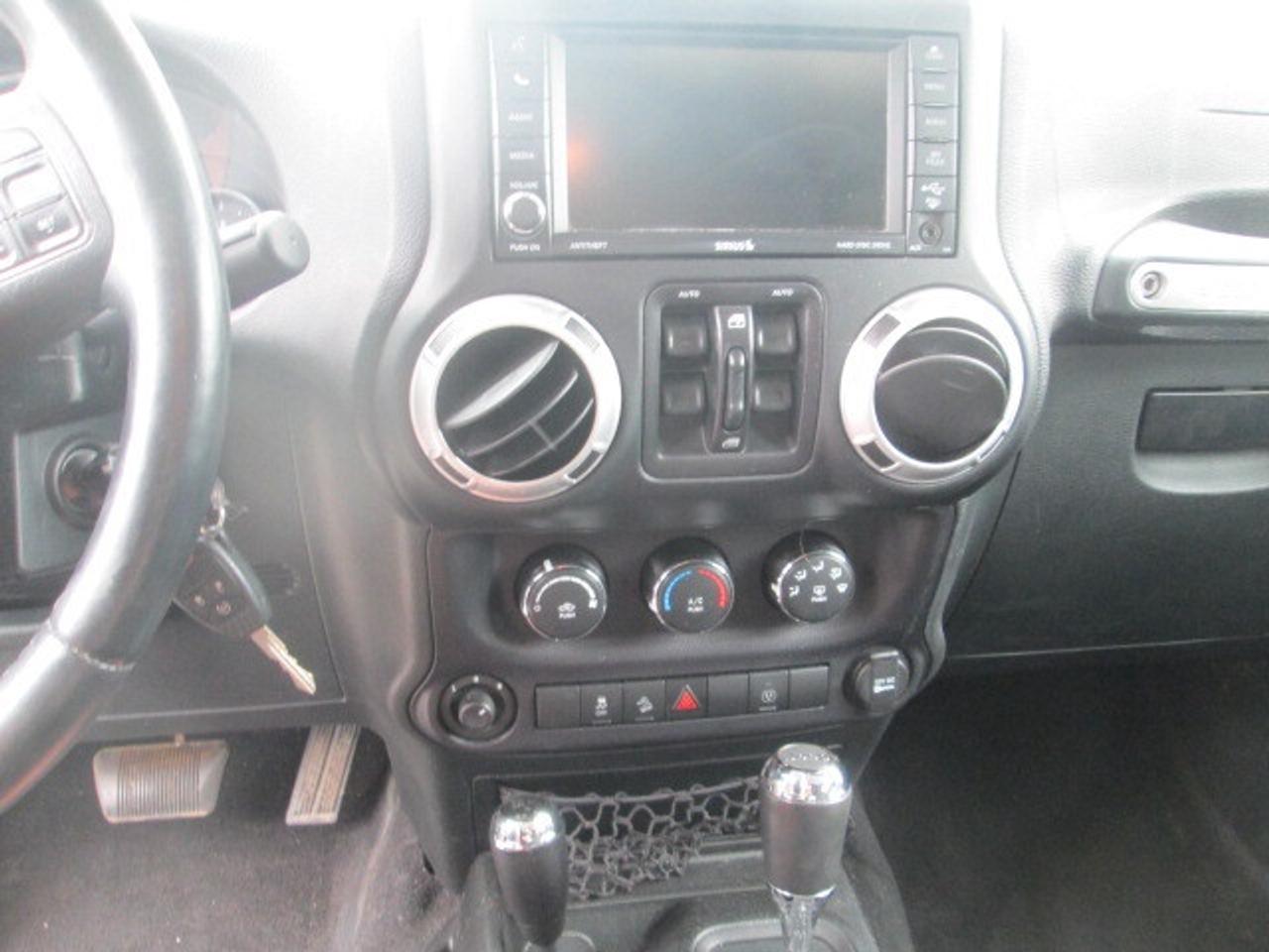 2015 Jeep WRANGLER UNLIMITED 4WD 4dr Sahara, Power Group, Alloy Wheels Photo