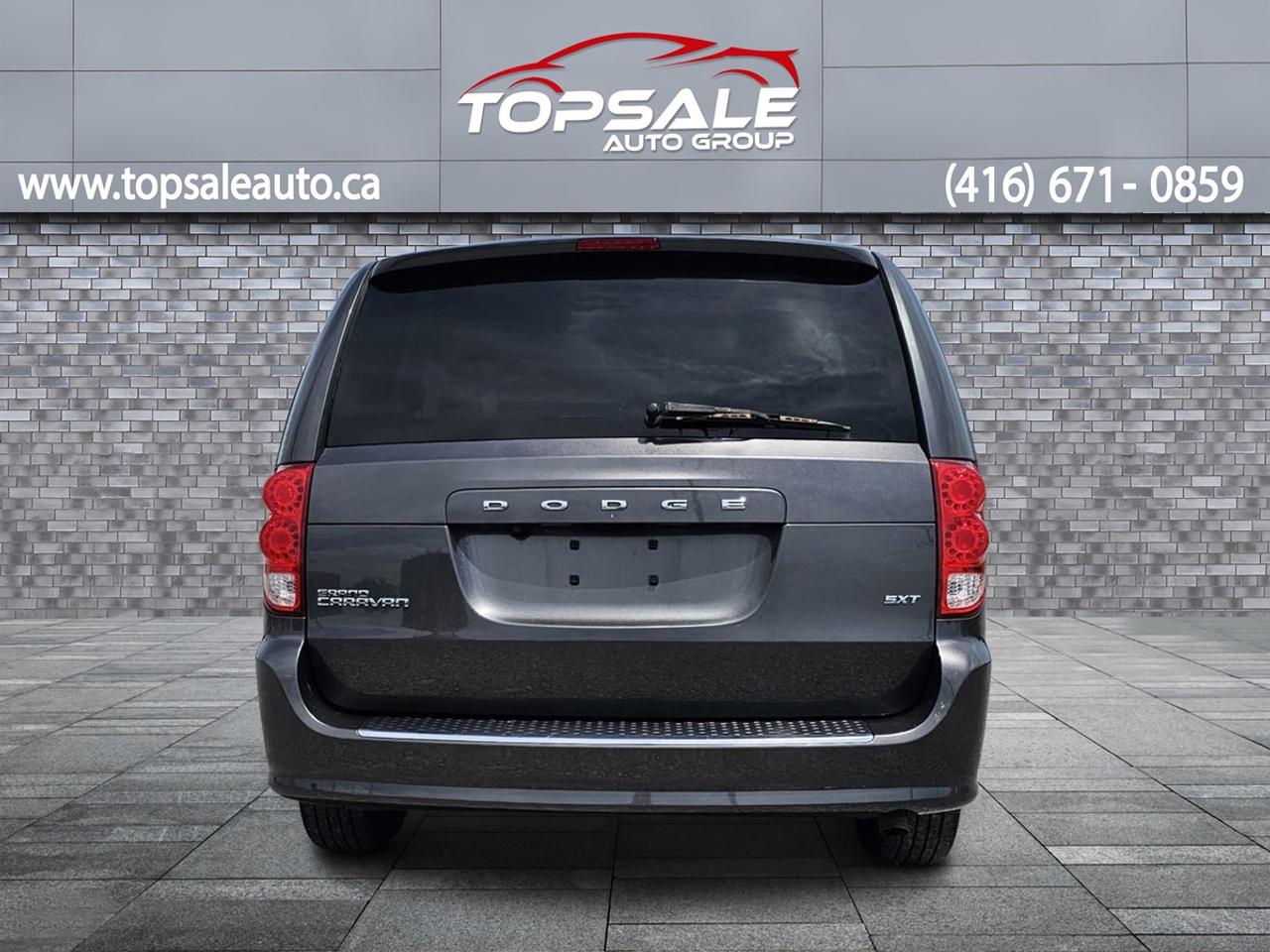 2016 Dodge Grand Caravan SXT Photo